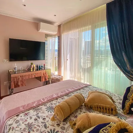 Luxury * Тирана